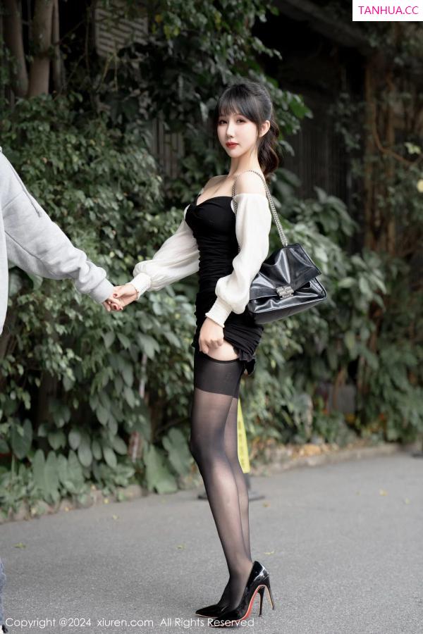 [XiuRen]高清写真图 2024.01.09 No.7930 波巧酱 黑丝美臀